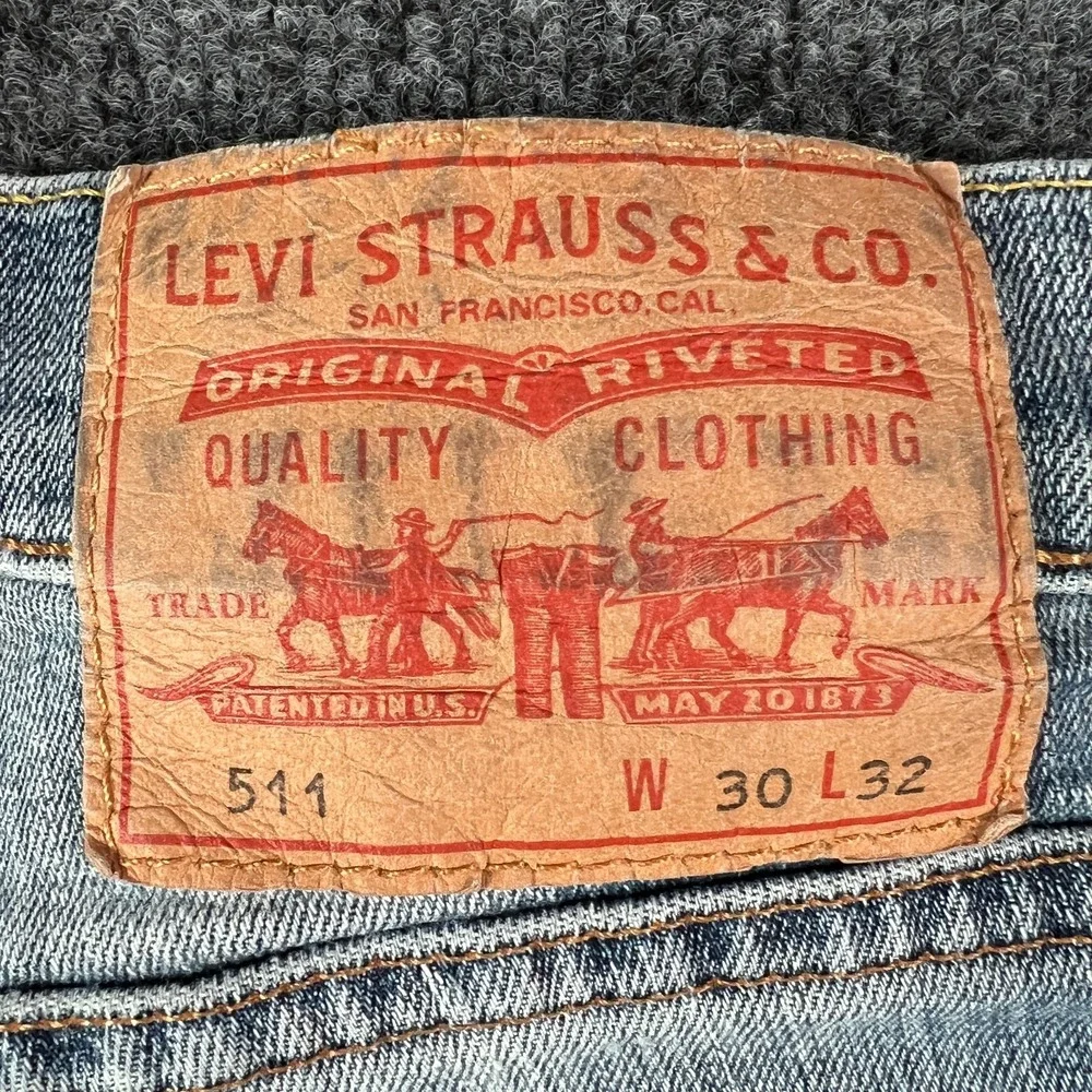 Levi's 511 Jeans Mens 31x30.5 Blue Denim Low Rise Slim Fit Skinny Leg Distressed